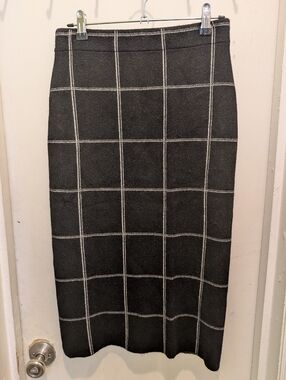 Tahari Black Knit Windowpane Pencil Skirt S Stretchy High Waist Soft Luxe Feel